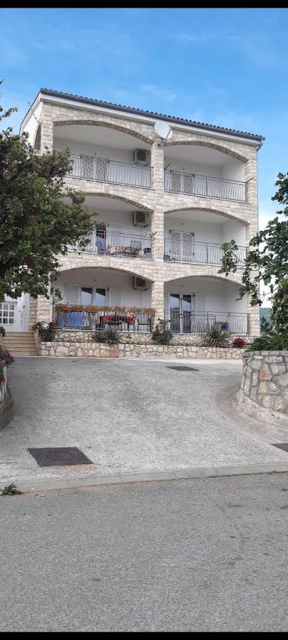 Apartmani Kevric Novi Vinodolski Exterior foto